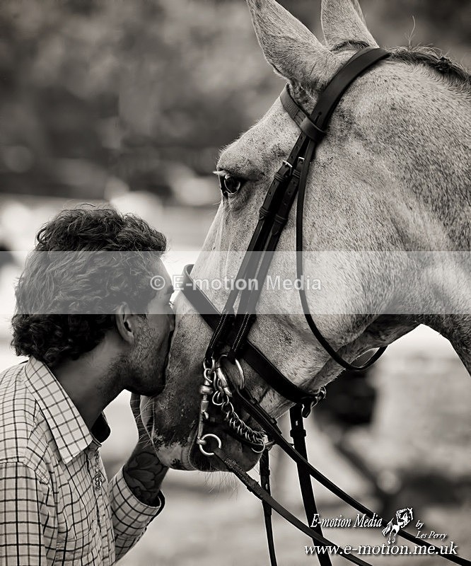 ADDSHOW 090923 1011bwflip - B & W photography