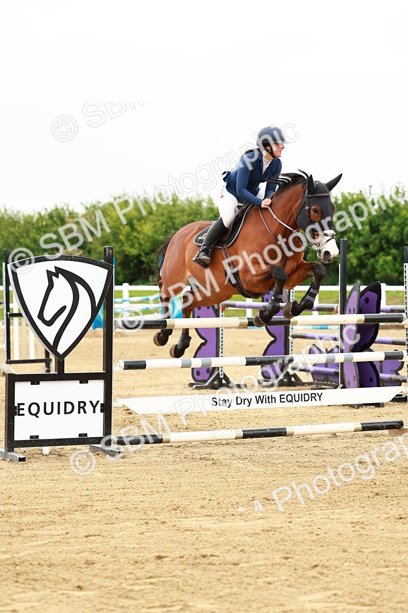 SBM_001036 - Class 5 - Senior Foxhunters - 1.20m