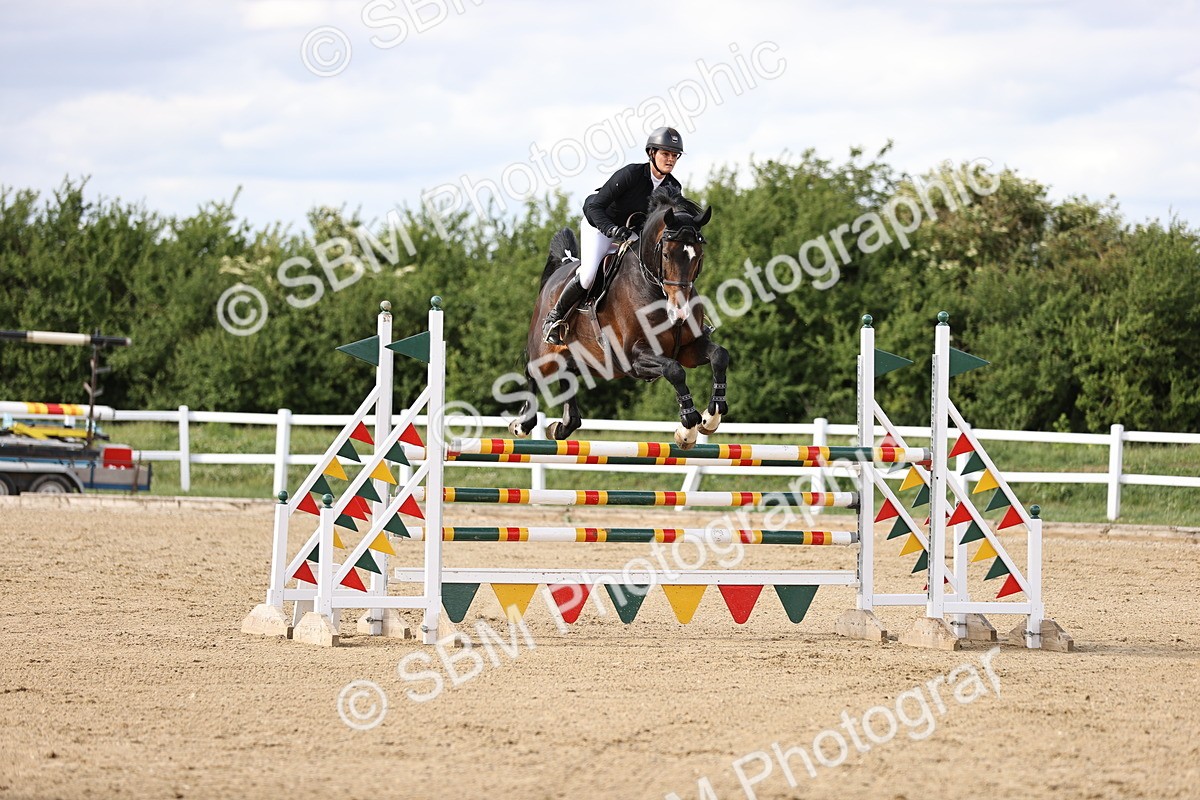 SBM_003672 - Class 13 - Senior Foxhunter - 1.20m