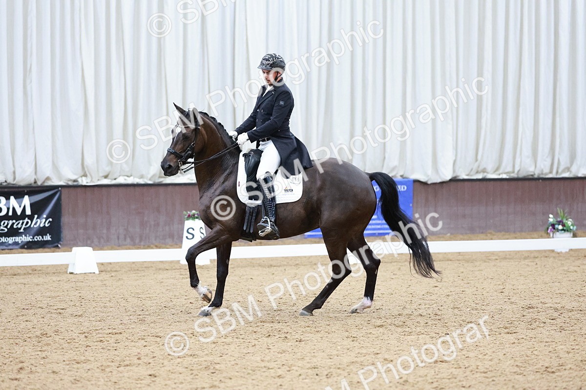 SBM_016651 - Class 5 - FEI INT II - 17.24-18.20