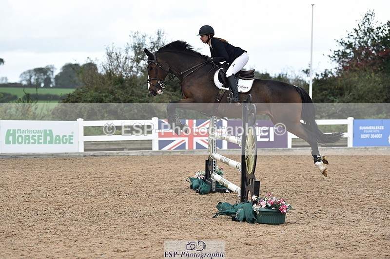 231013A-124058-01605 - Cls 3 1.05m Amateur Quali