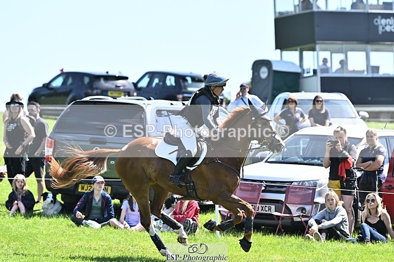 240525-112822-12346 - 355-GLOBAL_EXOTIC-Jemima_Stratton