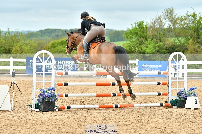 230507A-133020-08146 - Cls 43 1.05m Amateur Quali