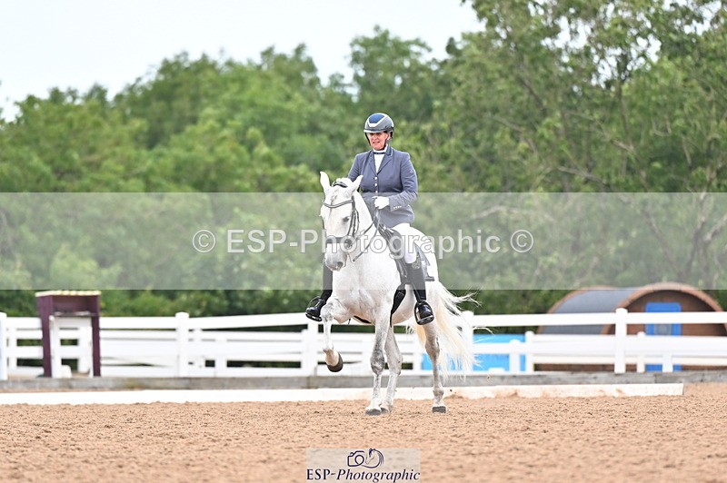 240815A-122743-00966 - 105-PAULA.LEE-Deseado.Santo