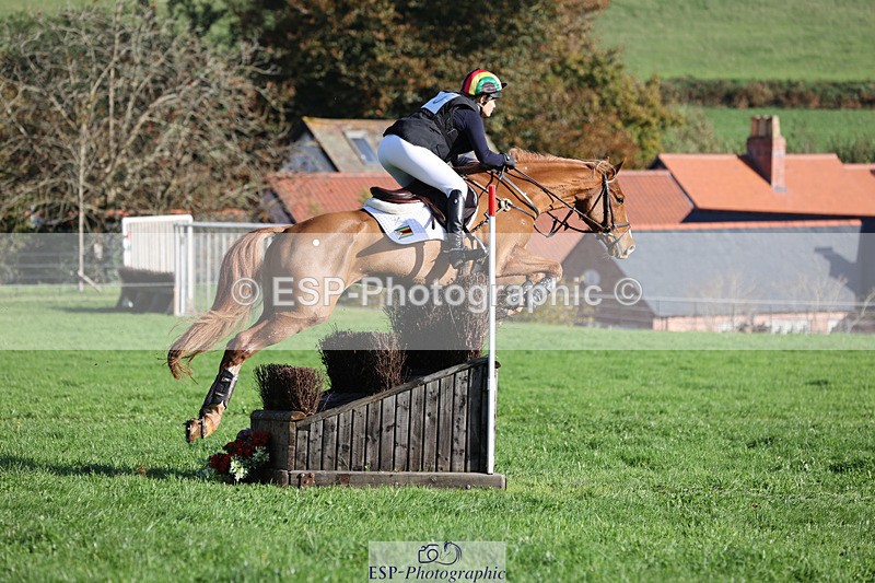 241025-110545-06409 - 010-Julia.Norman-SCOTCH.ON.THE.ROCK'Z