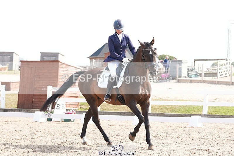 250817-110031-08451 - 096-Louisa.ChattingFirst.Mohican.II