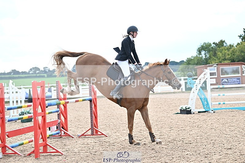 241004A-140505-02445 - Fri 11 1.10m amateur Quals