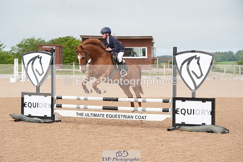 260523-100100-00008 - Cls 1 Pony Intro 70cm