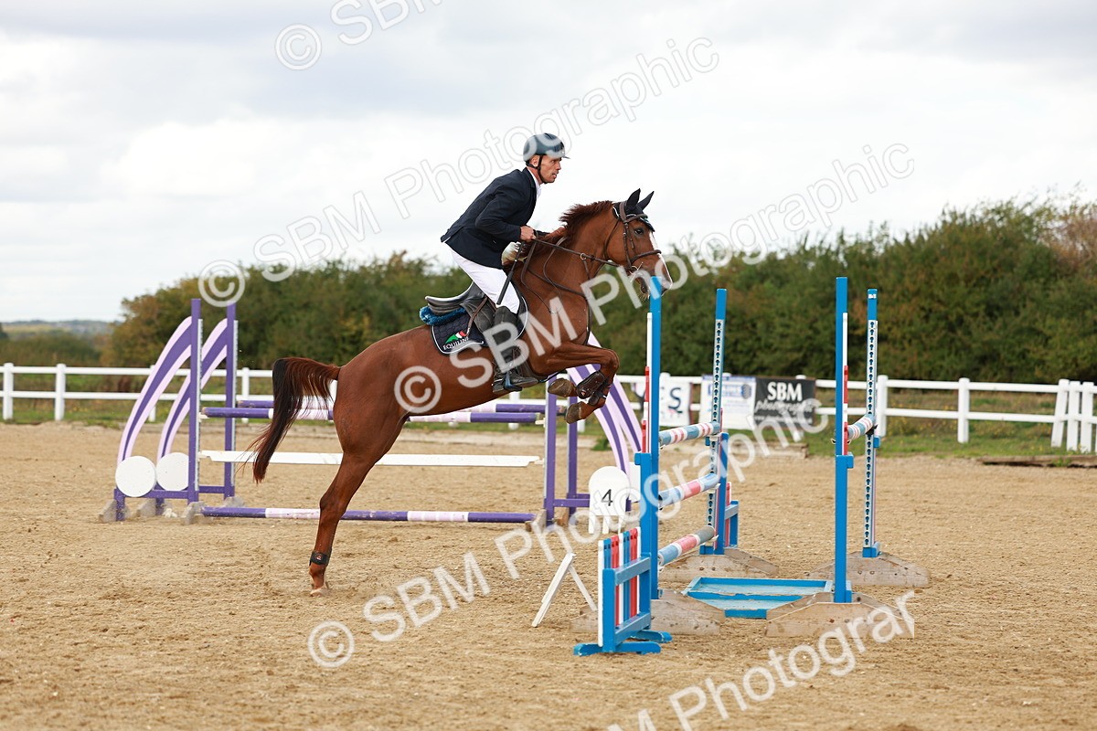 SBM_001309 - Class 4 - Senior Newcomers - 1.10m