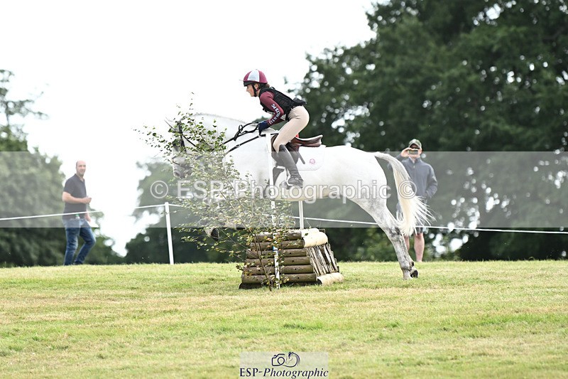 240825X-114841-32132 - 70cm XC 11.00 to 12.00