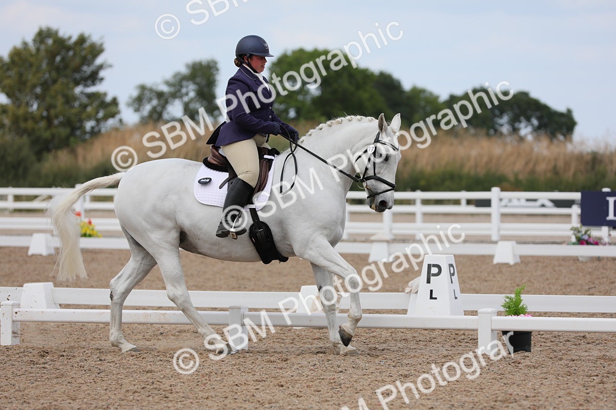 SBM_05780 - Class 32 Novice 1