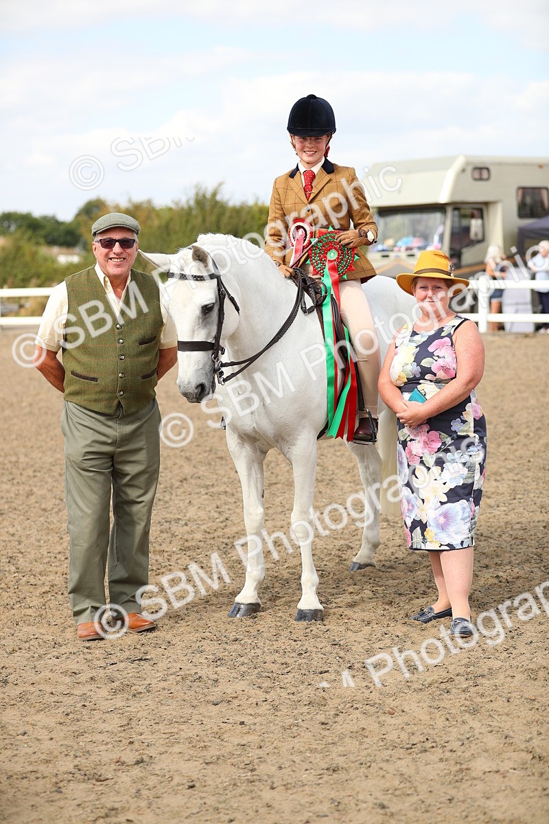 SBM_05704 - Class 48a Style & Performance 70cm (15-19)