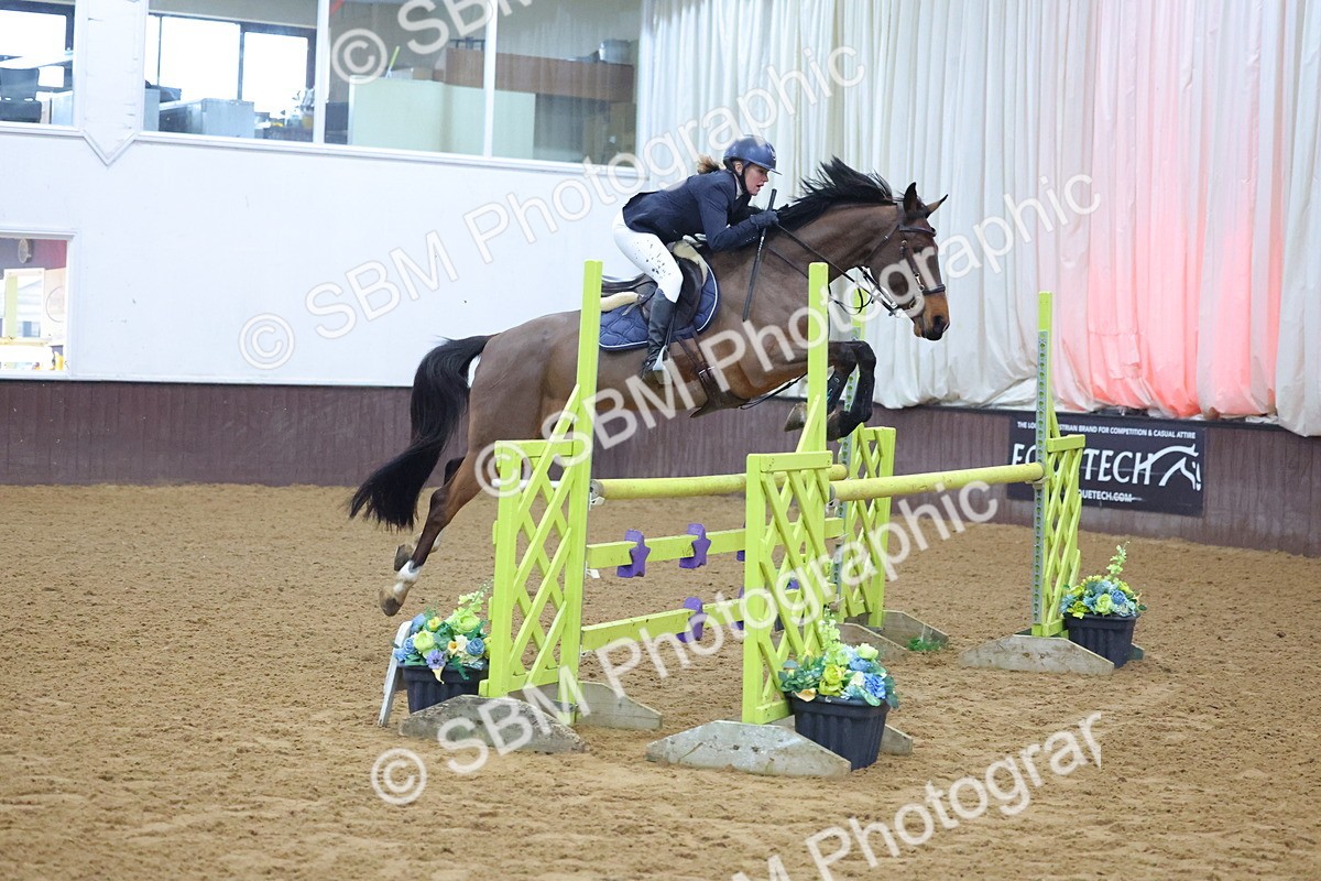 SBM_008727 - Class 22  - Senior Newcomers/ 1.10m Open - First Round (1.10m)