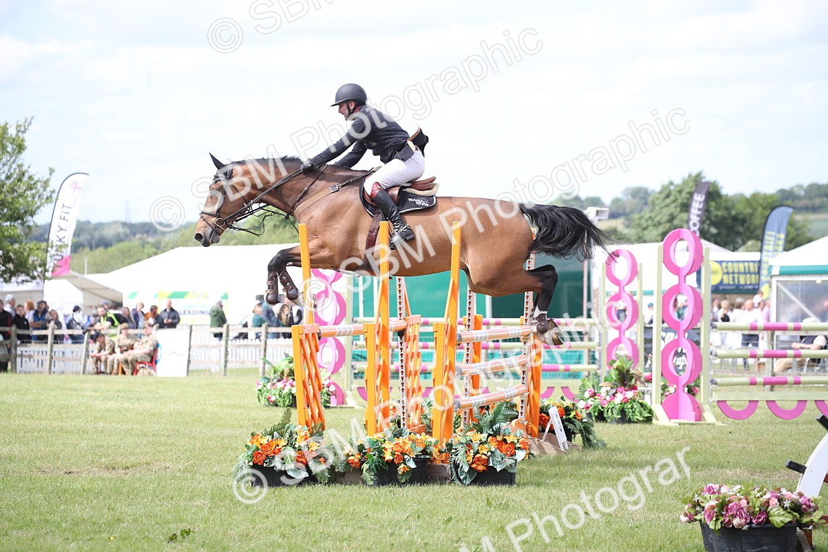 SBM_17471 - Class 208 - Senior Foxhunter 1.20m Open