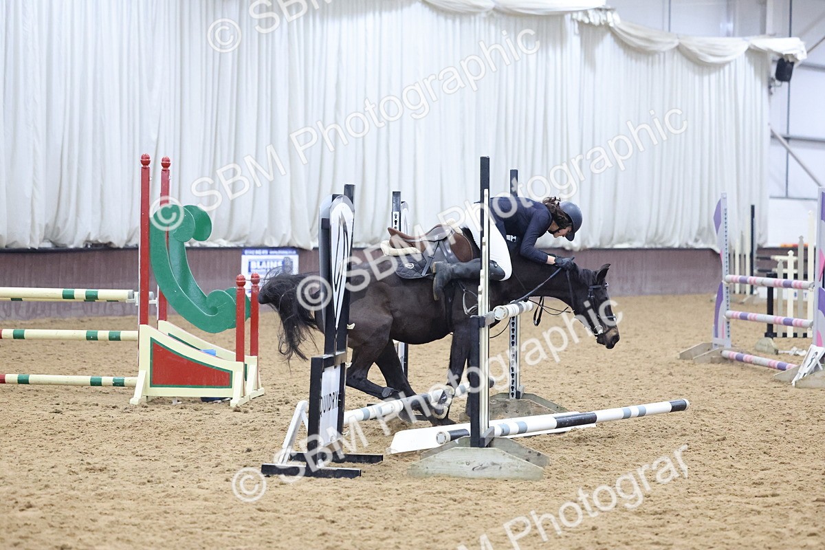 SBM_003306 - Class 11 - Blue Chip Pony Newcomers - 1.00m Open