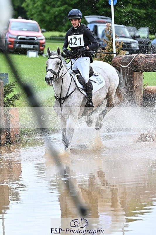 240526-132728-22884 - 421-ASK_FOR_MANCHIER-Tom_Jackson