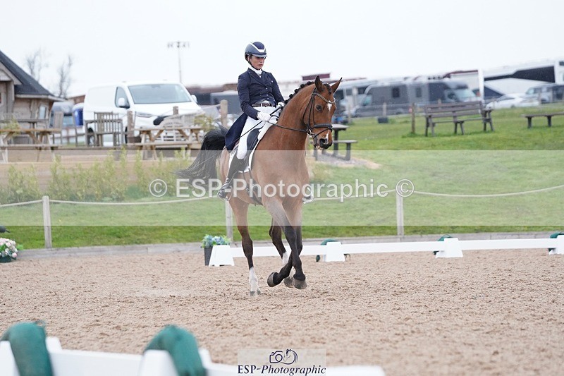 250403-164256-03398 - 005-Sara-Jane.Lanning-Choice