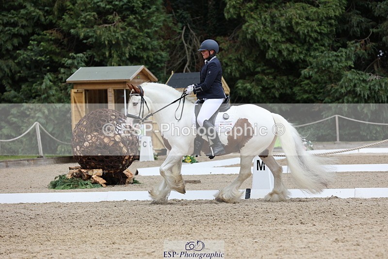250718A-140130-01682 - 092-Rachael.Smaldon-Nadderbrook.Biscuit