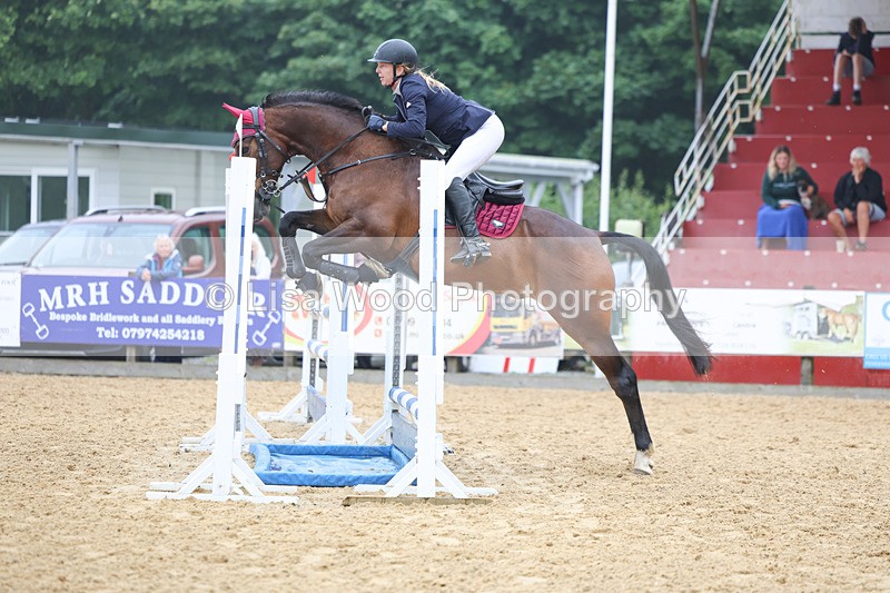 3E7A5234 - Class 4: Senior British Novice/90cm open