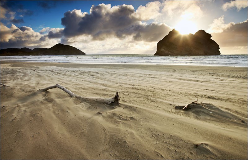 Wharariki Sandstorm - Photographs of New Zealand