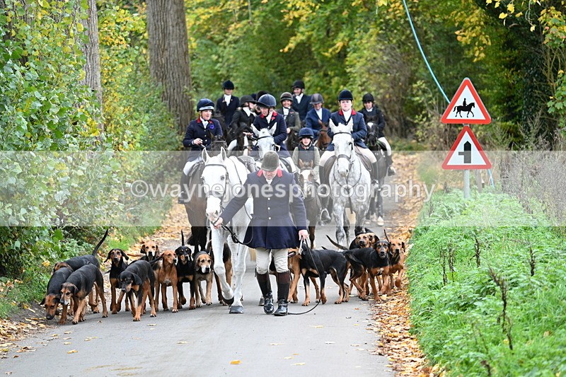 WJ7_7151 - Walk Home..
