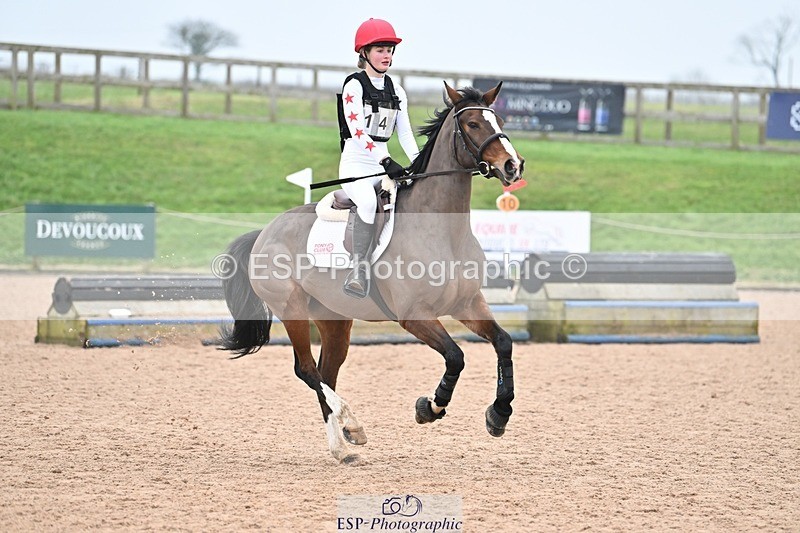 250118-133759-01257 - Cls 3A&B 90cm 13.20 to Coursewalk