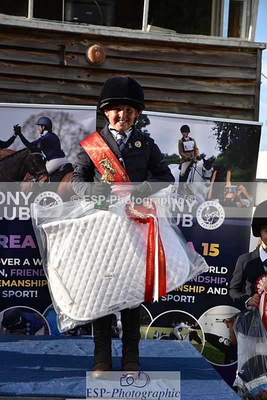 230824-182856-07074 - Thursday 40 and 50cm Presentations