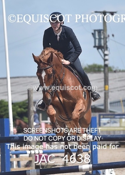 JAC_4638 - CLASS 7 Senior Foxhunter/ 1.20m Open