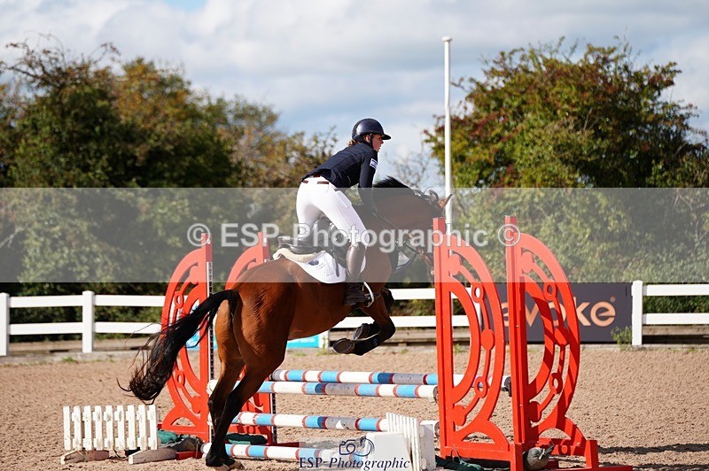 250921-114044-02760 - Cls 21+22 Club and Schools 70cm