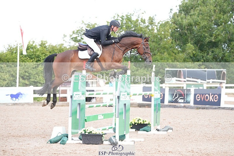 250720-094300-18207 - Cls16, 1 Star Silver Tour Accumulator