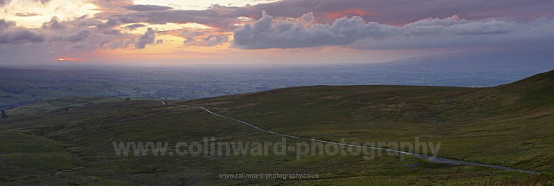 Tailbridge hill Sunset - Panoramic Landsapes