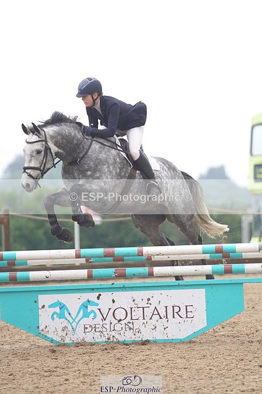 231017A-160110-07724 - Cls 31 Snr 1m Derby