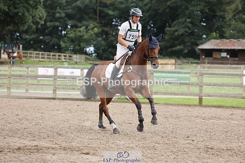 240804-165645-17149 - 759-Padraig_Mccarthy-HARTHILL_SAMBA