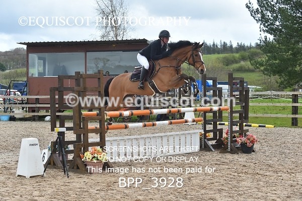 BPP_3928 - CLASS 4 Senior Newcomers/ 1.10m Open