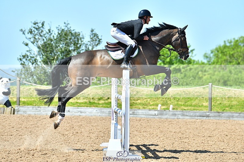 230527A-121001-04377 - Cls 15 Foxhunter