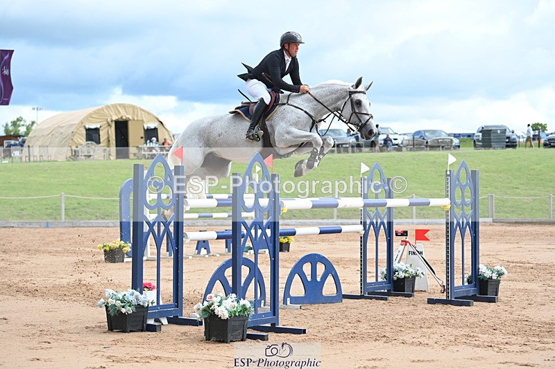 230721A-110752-05561 - Cls 6, 2 Star Medium 1.35m