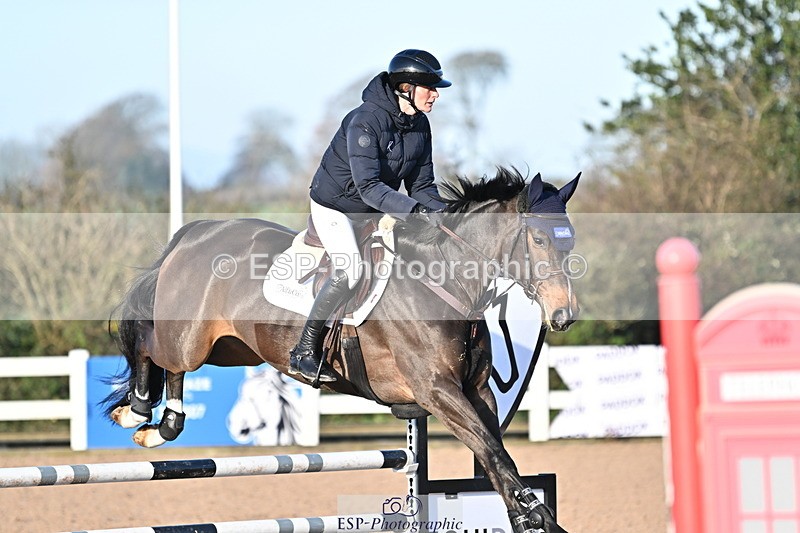 241113A-093234-00034 - Cls 01A&B Brit Nov & 90cm Open