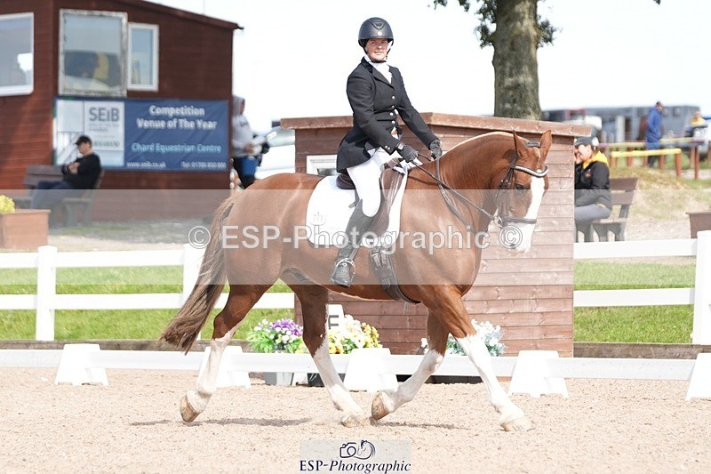 250906-141932-03921 - 069-Kirsty.ClackworthyStitch