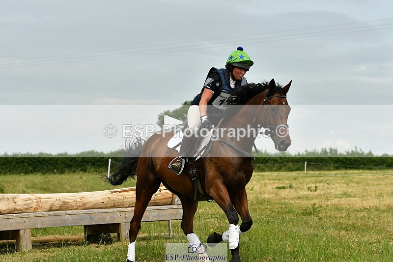 230617B-113904-00723 - XC 136