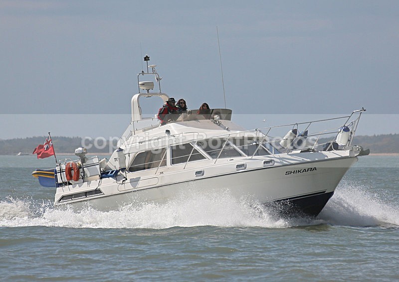 140419 SHIKARA TURBO 36 WT7A9527 - Flybridge Cruisers