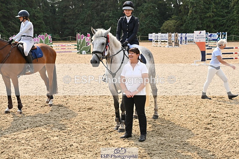 250816A-111301-01001 - Cls 3 Snr British Novice