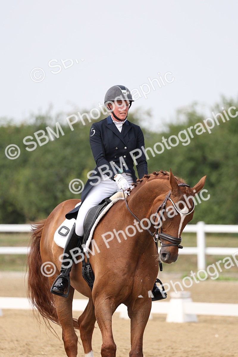 SBM_007192 - Class 9 - FEI INT I - 13.37-14.33