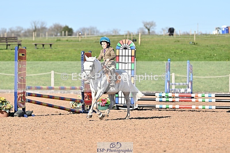 250401-163216-00129 - 60cm classes