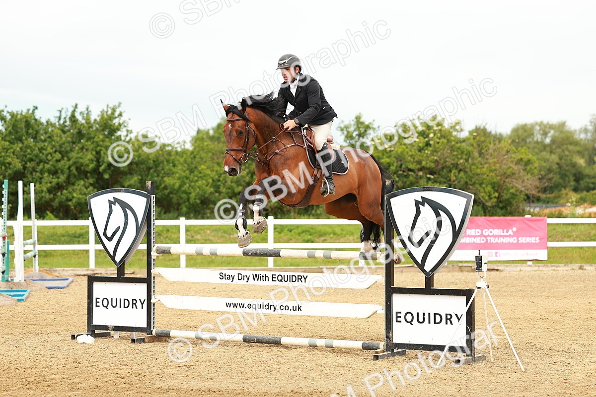 SBM_002141 - Class 4 - Senior Newcomers - 1.10m