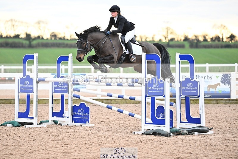 250112-142853-01642 - Cls 21 Foxhunter and 1.20m Open