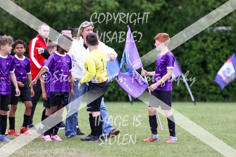 1DX30782 - Brook Field V Goddard Park
