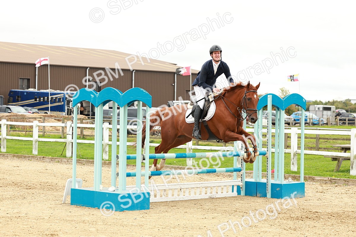 1I0A7062 - Class 2 - Senior British Novice