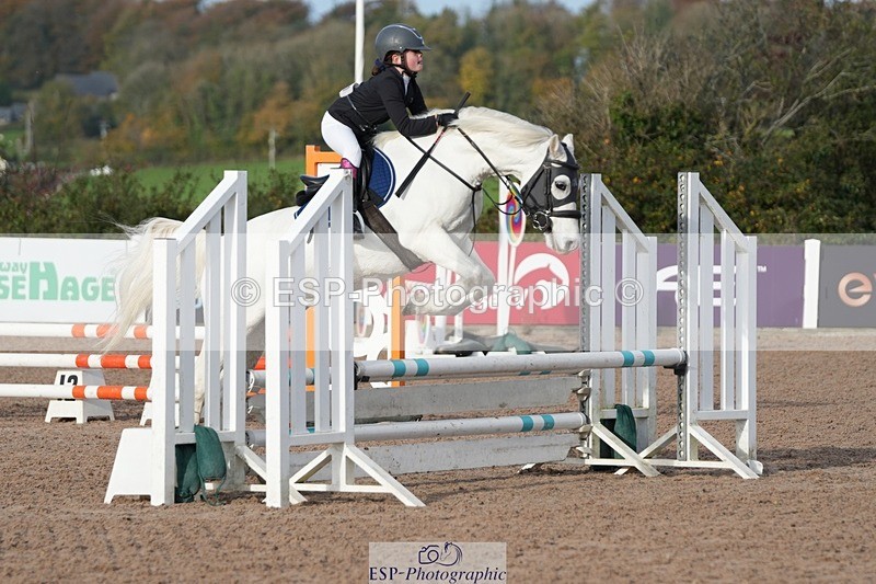 251025-100420-00007 - Cls 1+3 10 Yrs + Pony Intro 70cm