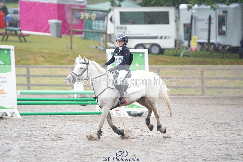 240824X-084204-20353 - 70cm Round 1 8.30 to 9.30