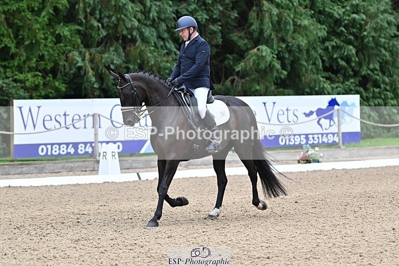 240810-100921-02458 - 161-John.Fullick-Hermosa.bella